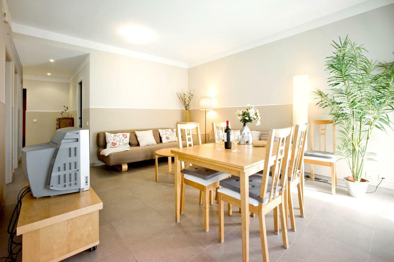 Apartamento Con Terraza, Balcon De Barcelona Esplugues de Llobregat Exterior photo